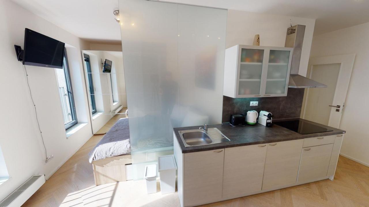 Onsite Free Garage Parking, 10Min Centre By Bus Apartment Praha Bagian luar foto